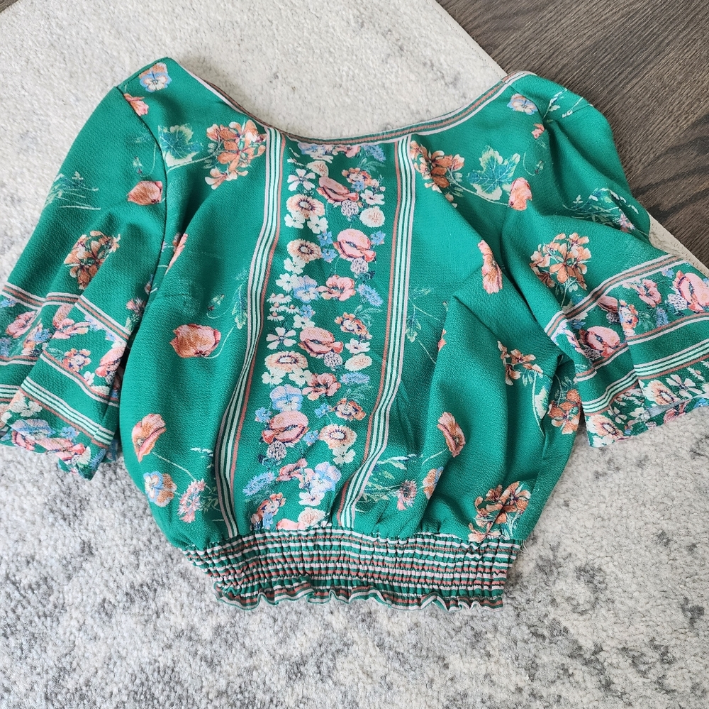 Jealous Tomato Boho Green Top with open back M